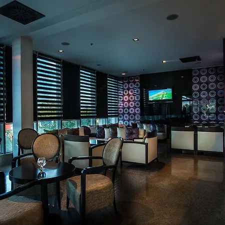 Hotel Sani 4*
