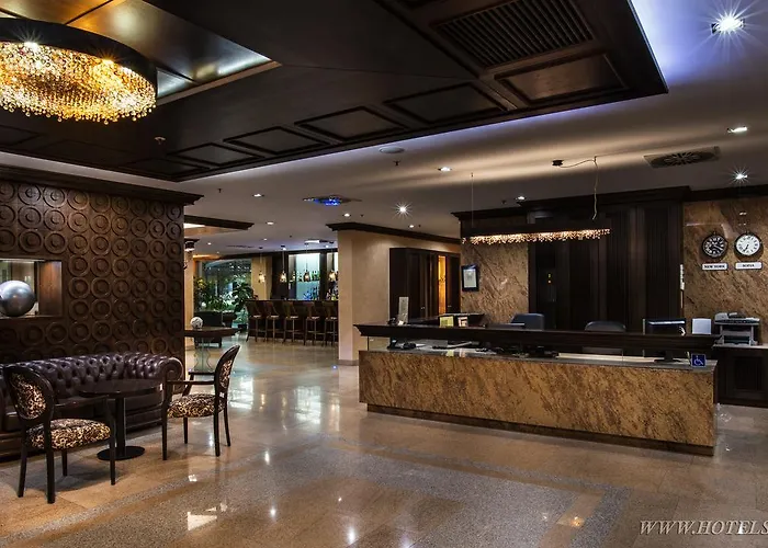 Хотел сани 4*